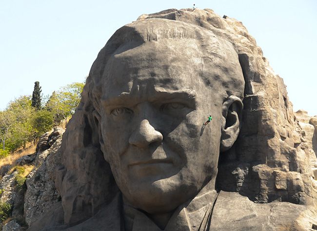 İzmir Atatürk Anıtı Isonem  BE 99 Uygulaması